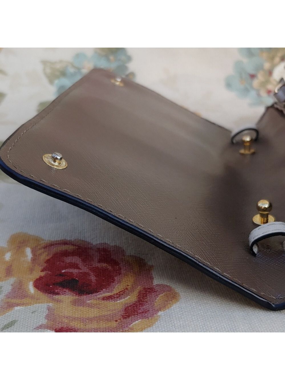 Marc Jacobs Tan and Brown Saffiano Leather Fold Clutch Wallet - Picture 6 of 17